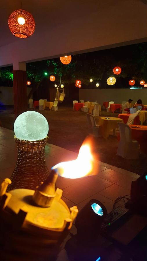 Luau Pousada E Hostel ปรายาโดฟรันเซส ภายนอก รูปภาพ